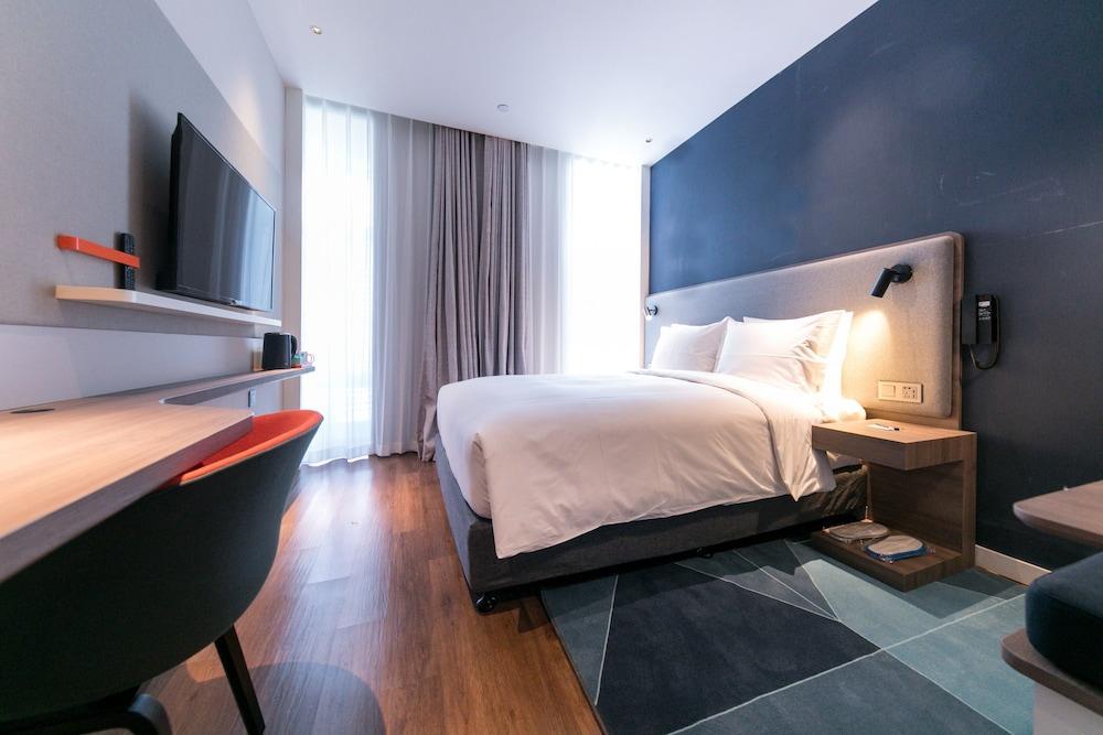 Holiday Inn Express Shanghai Tangzhen By Ihg - 20 Mins To Disney Land Exterior foto